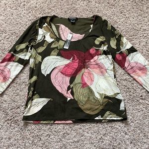 NWT Ellen Tracy Top